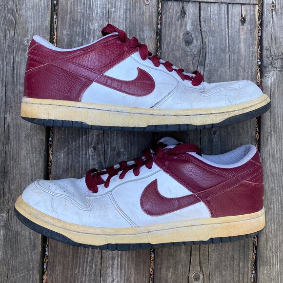 2007 Nike Dunk Low CL White Team Red Black Size 10.5 - Picture 1 of 11